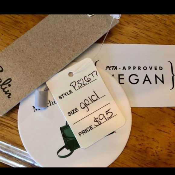 Golden vegan leather satchel w/ matching wallet - Picture 9 of 9